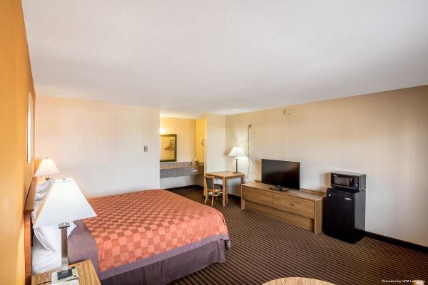 Scottish Inns and Suites (Eau Claire)
